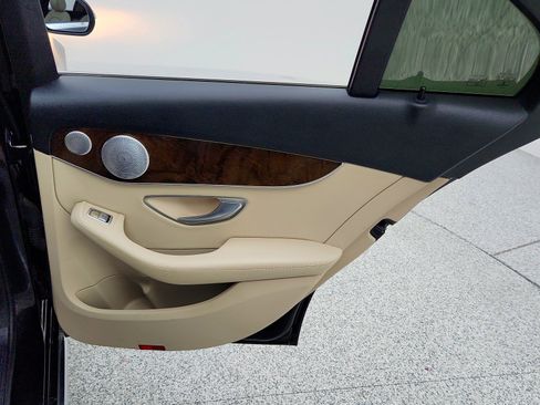 Used 2018 Mercedes-Benz C 300 Sedan image 33