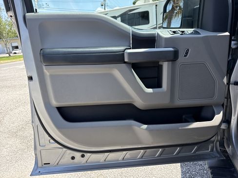 Used 2020 Ford F150 XLT w/ Trailer Tow Package RWD image 28