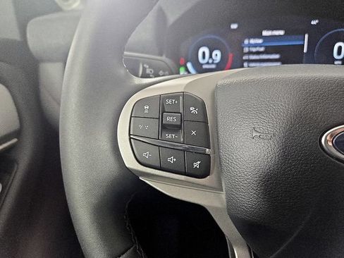 Used 2026 Ford Explorer Active w/ Active Comfort Package RWD image 17