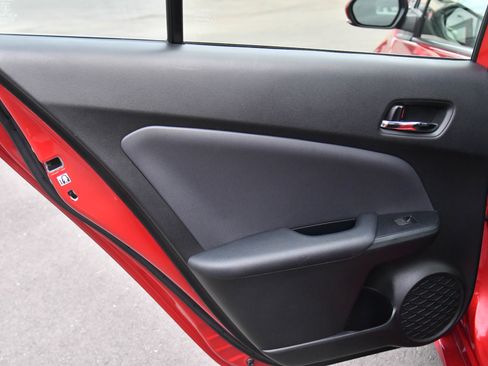 Used 2021 Toyota Prius LE image 30