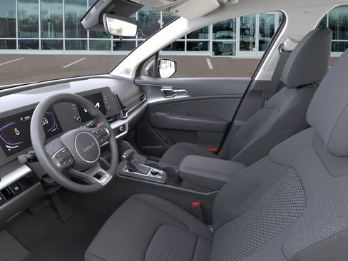 New 2025 Kia Sportage LX image 18