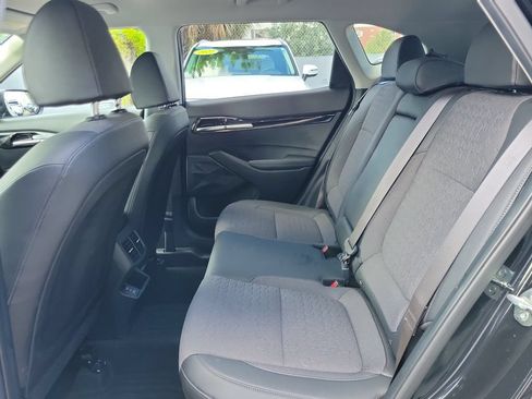 Certified 2025 Kia Seltos S FWD image 7