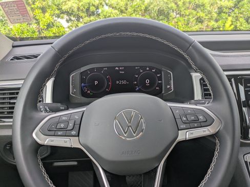 Certified 2023 Volkswagen Atlas SE FWD image 29