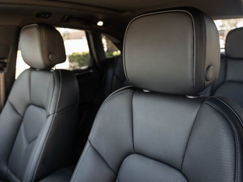 New 2026 Porsche Macan image 23