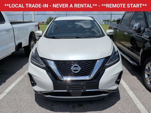 Used 2022 Nissan Murano SV FWD image 2