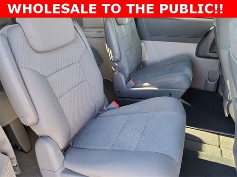 Used 2010 Dodge Grand Caravan SE w/ Climate Group image 23