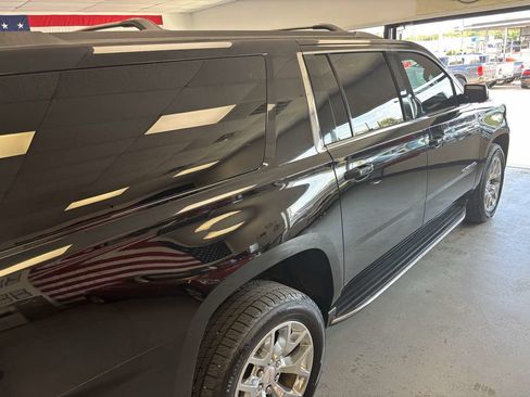 Used 2018 GMC Yukon XL SLE w/ SLE Value Package RWD image 6
