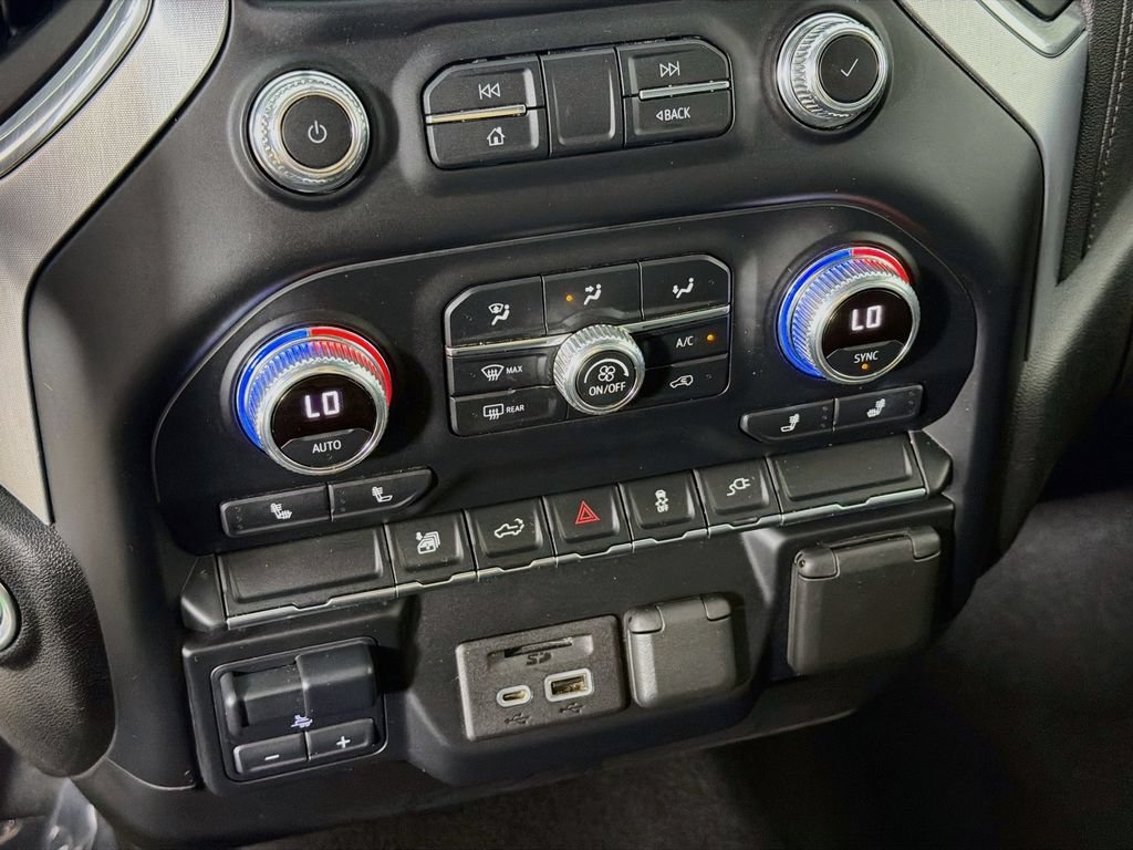 Used 2022 GMC Sierra 3500 SLE w/ SLE Convenience Package AWD/4WD image 15