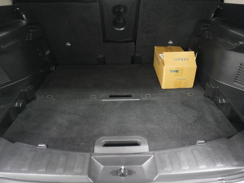 Used 2017 Nissan Rogue SL w/ SL Premium Package FWD image 29