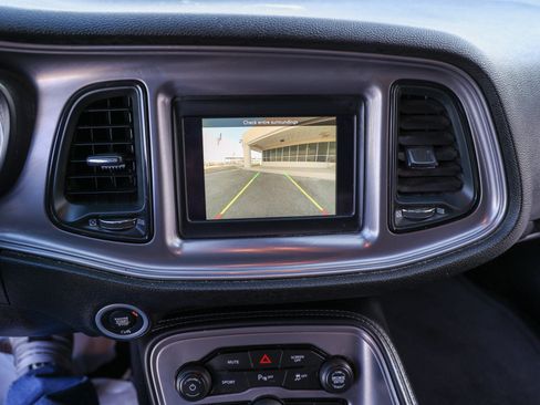 Used 2023 Dodge Challenger GT image 40