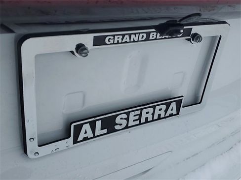 New 2026 Chrysler Pacifica Limited w/ Trailer Tow Group AWD/4WD image 7