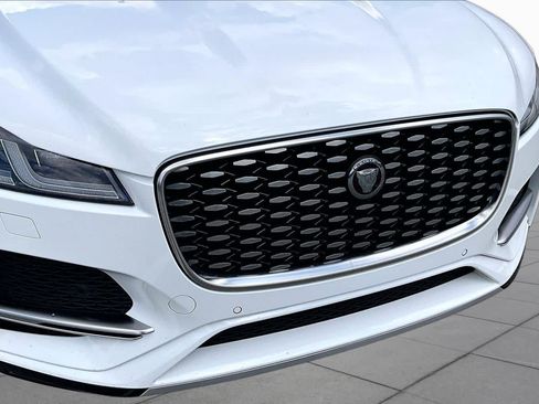 Used 2023 Jaguar F-PACE S AWD/4WD image 30