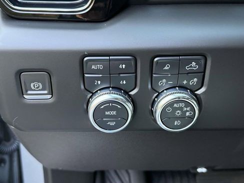 Certified 2023 GMC Sierra 1500 AT4X w/ AT4X AEV Edition AWD/4WD image 25