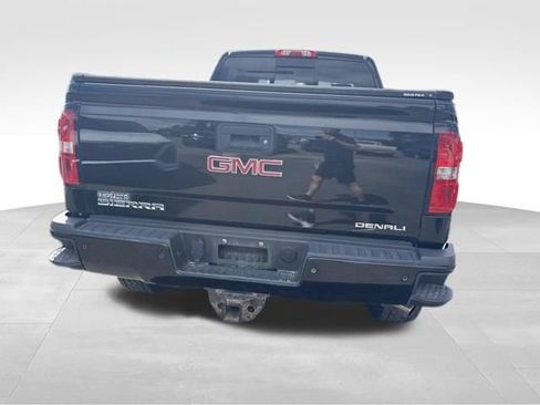 Used 2017 GMC Sierra 2500 Denali AWD/4WD image 15