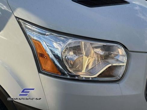 Used 2017 Ford Transit 350 XLT image 10