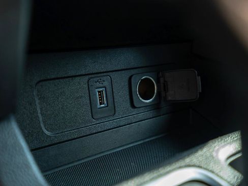Used 2018 Ford Escape SE FWD image 29