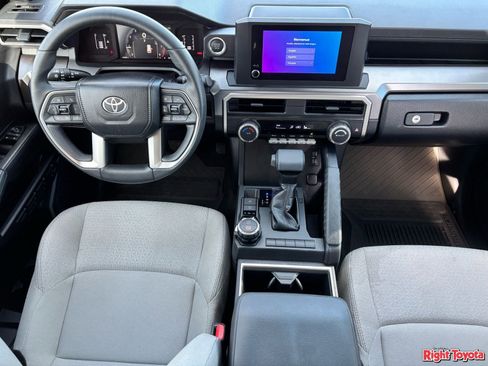 Certified 2026 Toyota 4Runner SR5 AWD/4WD image 15