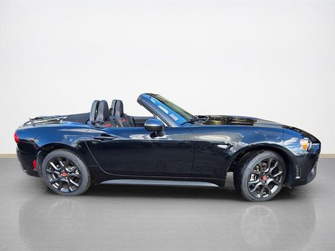 Used 2020 FIAT 124 Spider Abarth w/ Convenience Group image 2