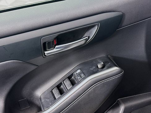 Used 2021 Toyota Highlander XSE image 15