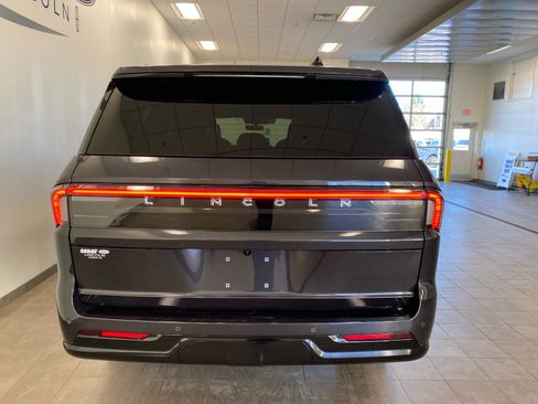 New 2025 Lincoln Navigator L Black Label image 6