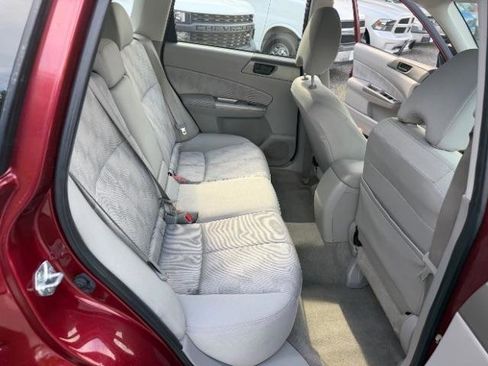 Used 2010 Subaru Forester 2.5X AWD/4WD image 31