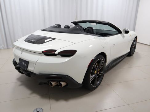 Certified 2024 Ferrari Roma Spider image 9