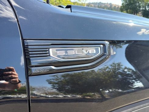 Used 2021 GMC Sierra 1500 Elevation w/ Preferred Package AWD/4WD image 9