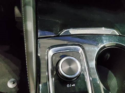 Used 2024 Buick Envision Preferred image 23