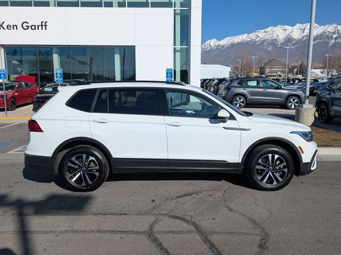 Used 2023 Volkswagen Tiguan S image 2