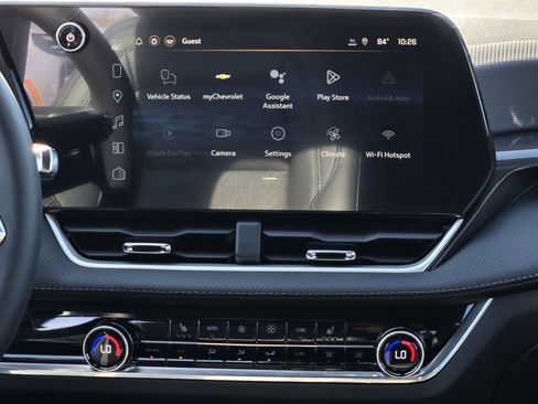 New 2026 Chevrolet Equinox LT w/ Convenience Package II image 8