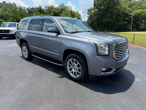 Used 2018 GMC Yukon Denali w/ Open Road Package AWD/4WD image 6