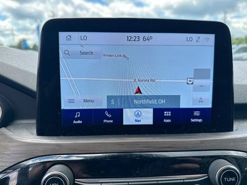 Used 2020 Ford Escape Titanium AWD/4WD image 17