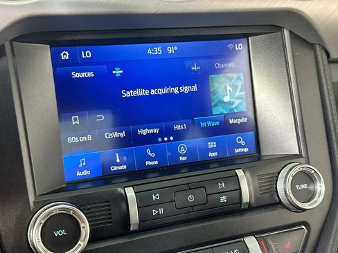 Used 2019 Ford Mustang GT Premium w/ Black Accent Package RWD image 30