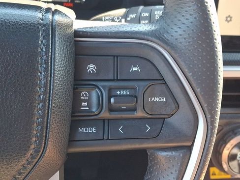 Used 2026 Toyota 4Runner Limited AWD/4WD image 23