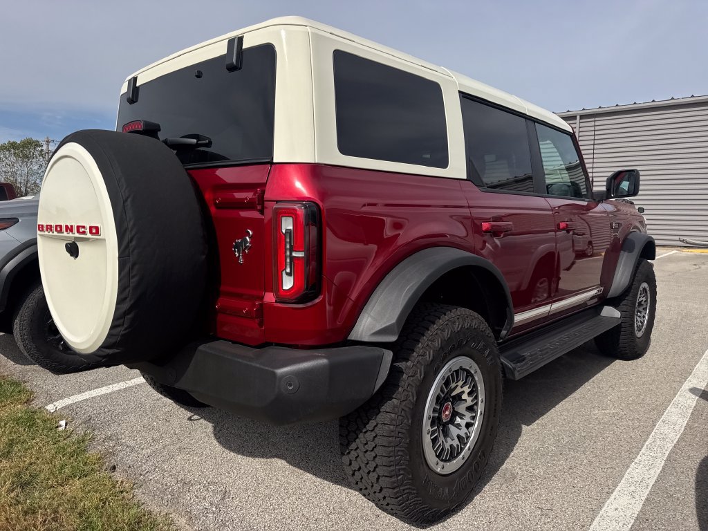 Used 2026 Ford Bronco Outer Banks w/ Sasquatch Package AWD/4WD image 6
