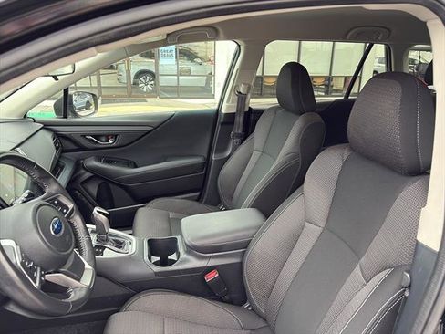 Used 2021 Subaru Outback Premium image 14