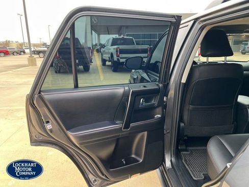 Used 2022 Toyota 4Runner TRD Off-Road Premium image 13