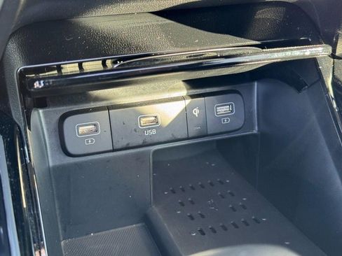 Used 2022 Kia Sorento SX image 24