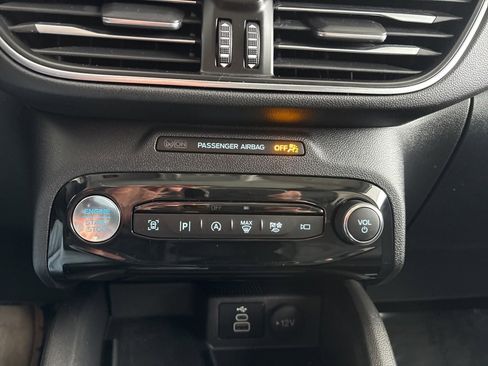 Used 2024 Ford Escape Platinum image 19