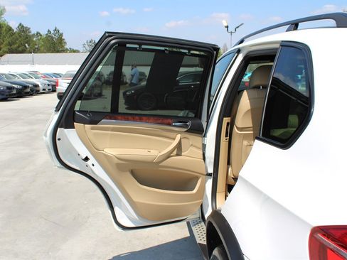 Used 2013 BMW X5 xDrive35d image 33