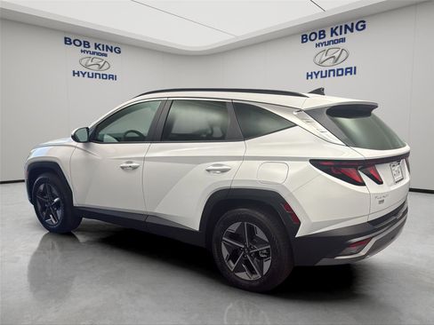 New 2026 Hyundai Tucson SEL FWD image 3