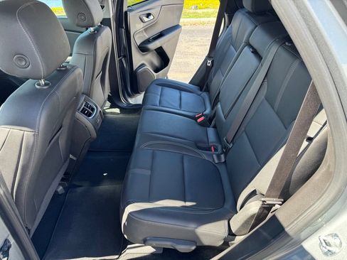 Used 2024 Chevrolet Blazer LT FWD image 22
