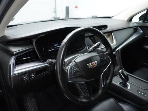 Used 2019 Cadillac XT5 Premium Luxury AWD/4WD image 11