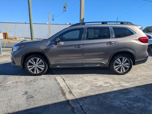 Used 2022 Subaru Ascent Limited image 7