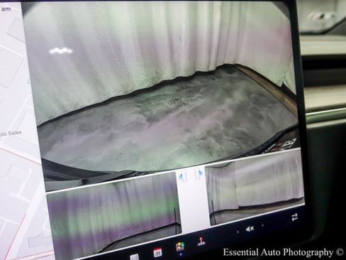 Used 2022 Tesla Model X image 21