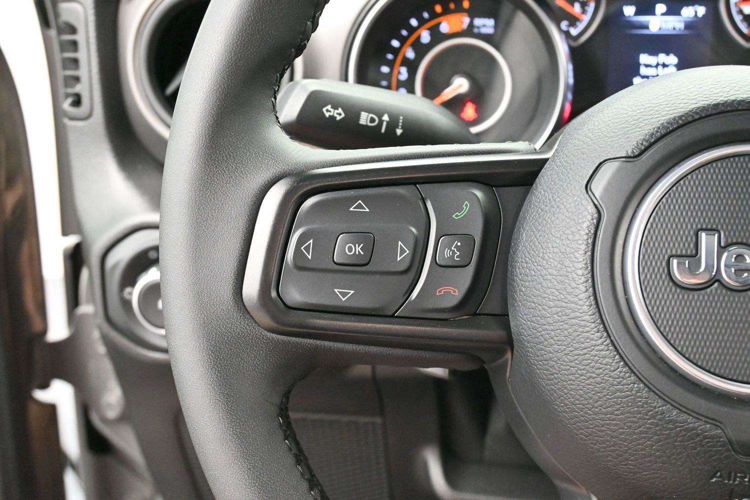 Used 2023 Jeep Wrangler Unlimited Sport AWD/4WD image 17