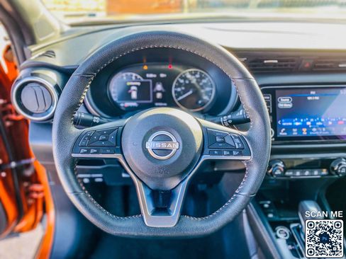 Used 2023 Nissan Kicks SR image 19