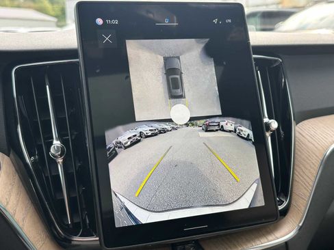 New 2026 Volvo XC60 B5 Plus w/ Protection Package Premier image 26