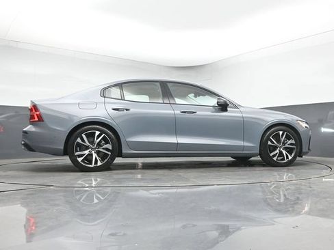 Used 2023 Volvo S60 B5 Plus FWD image 40