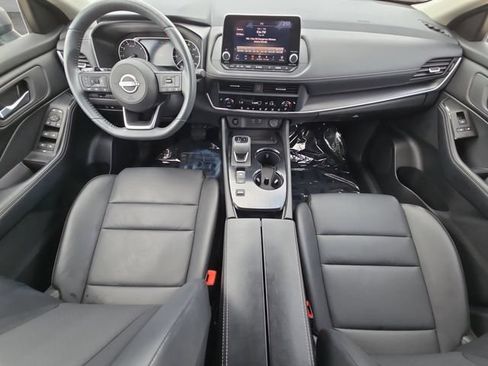 Used 2024 Nissan Rogue SV w/ SV Premium Package FWD image 20